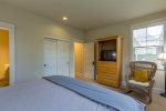 King size bed, master bedroom with bath 
